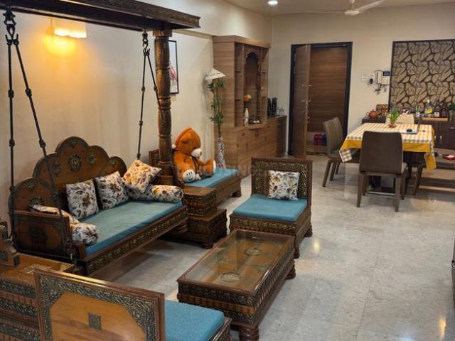 2 BHK Apartment in Kalyani Nagar for resale Pune. The reference number is 19515287