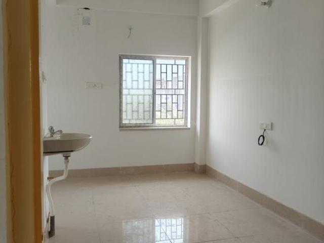 2 BHK Apartment in Kamalgazi for resale Kolkata. The reference number is 19391947