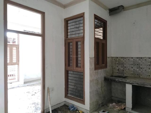 2 BHK Apartment in Kambakshpur for resale Noida. The reference number is 17740093