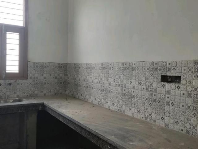 2 BHK Apartment in Kambakshpur for resale Noida. The reference number is 17740180