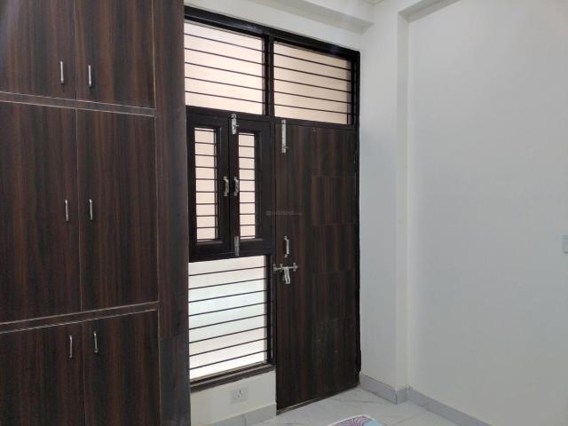 2 BHK Apartment in Kambakshpur for resale Noida. The reference number is 20160631