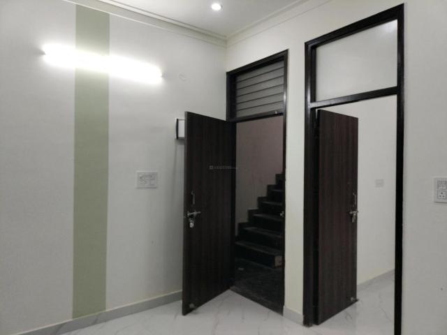 2 BHK Apartment in Kambakshpur for resale Noida. The reference number is 20166272