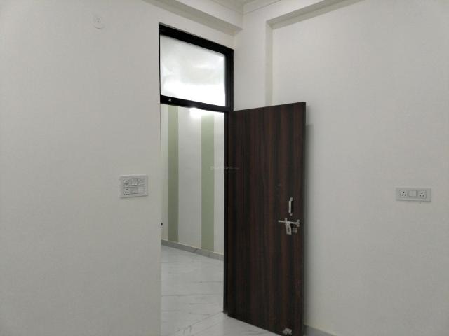 2 BHK Apartment in Kambakshpur for resale Noida. The reference number is 20184520