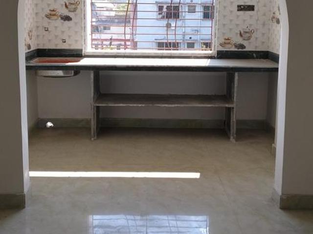 2 BHK Apartment in Kamdahari for resale Kolkata. The reference number is 18434815
