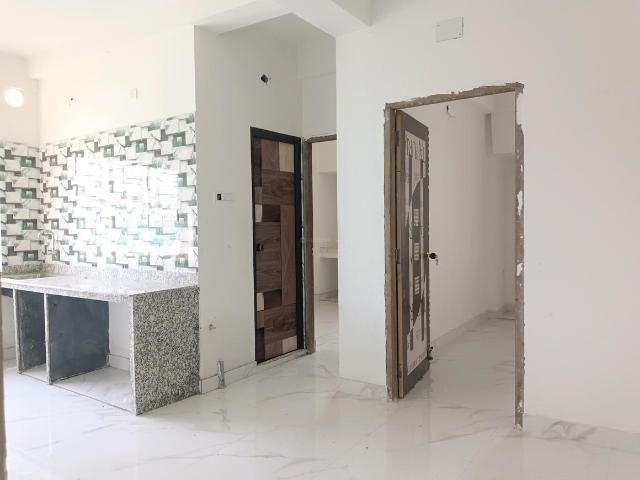 2 BHK Apartment in Kamdahari for resale Kolkata. The reference number is 19889006