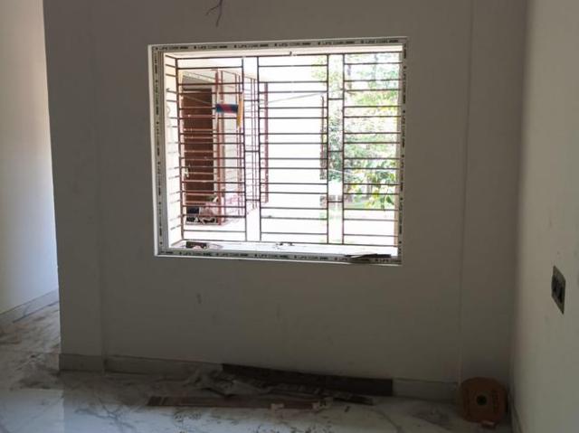 2 BHK Apartment in Kamdahari for resale Kolkata. The reference number is 19989983