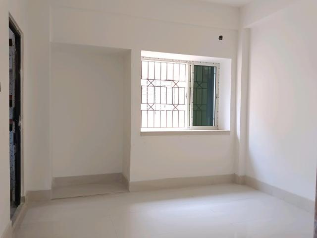 2 BHK Apartment in Kamdahari for resale Kolkata. The reference number is 20427151