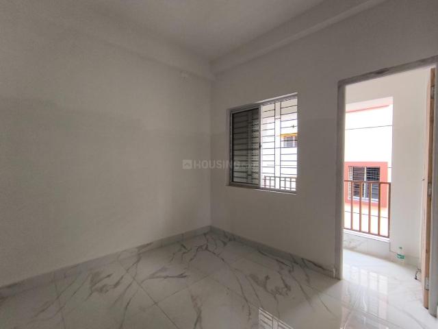 2 BHK Apartment in Kamdahari for resale South Kolkata. The reference number is 17607831