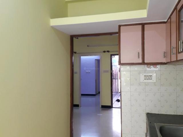 2 BHK Apartment in Kammanahalli for rent Bengaluru. The reference number is 7584970
