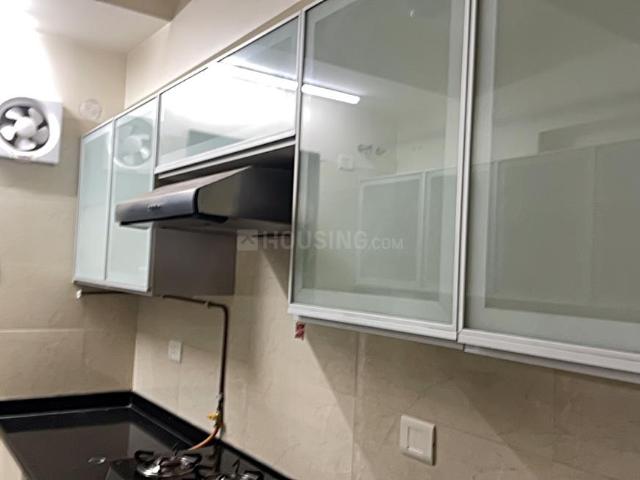 2 BHK Apartment in Kandivali East for rent Mumbai. The reference number is 17599069