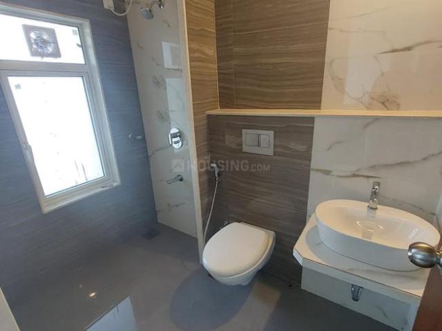 2 BHK Apartment in Kandivali East for rent Mumbai. The reference number is 18137746