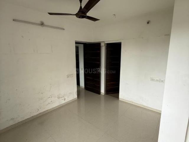 2 BHK Apartment in Kandivali East for rent Mumbai. The reference number is 18289198