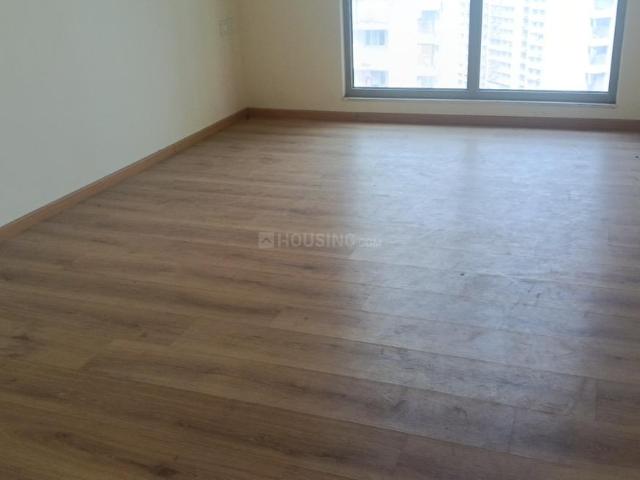 2 BHK Apartment in Kandivali East for rent Mumbai. The reference number is 18300461