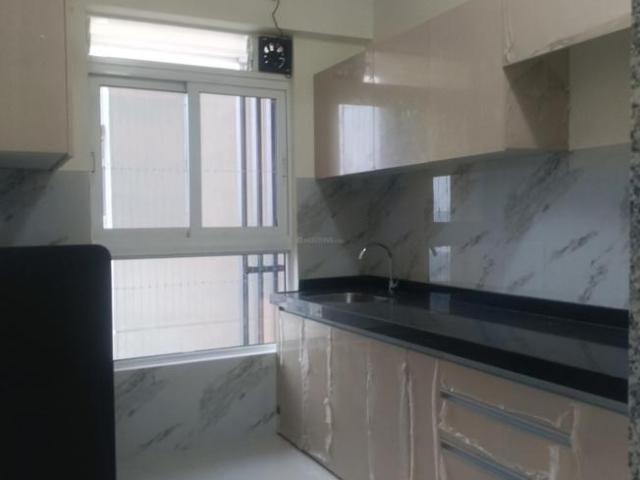2 BHK Apartment in Kandivali East for rent Mumbai. The reference number is 18346232