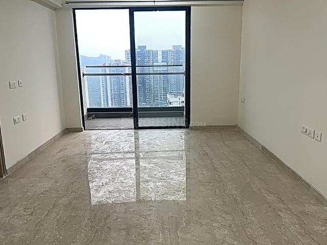 2 BHK Apartment in Kandivali East for rent Mumbai. The reference number is 18494560