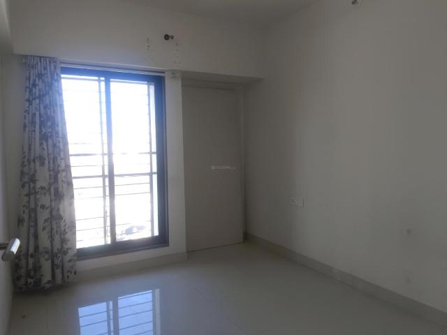 2 BHK Apartment in Kandivali East for rent Mumbai. The reference number is 19242694