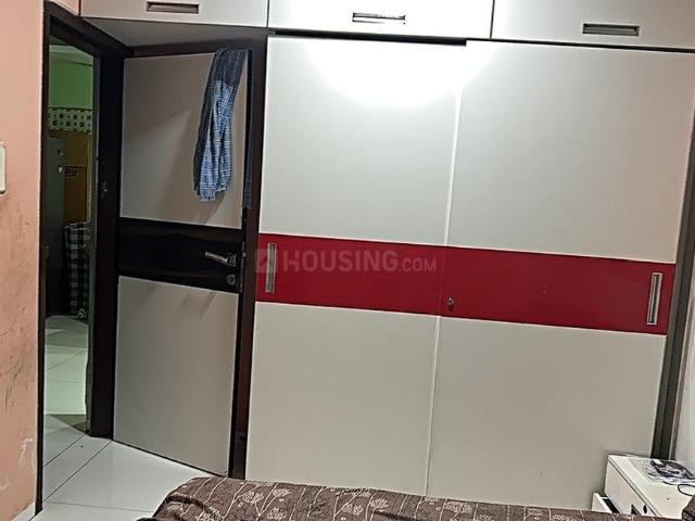 2 BHK Apartment in Kandivali East for rent Mumbai. The reference number is 19842482