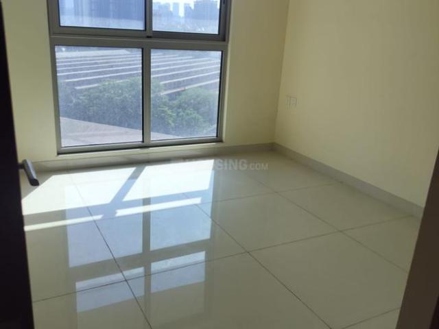 2 BHK Apartment in Kandivali East for rent Mumbai. The reference number is 19869900