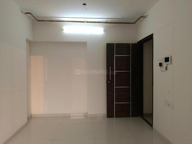 2 BHK Apartment in Kandivali East for rent Mumbai. The reference number is 19892693