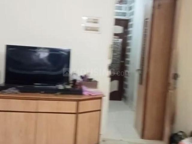 2 BHK Apartment in Kandivali East for rent Mumbai. The reference number is 19935579