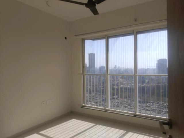 2 BHK Apartment in Kandivali East for rent Mumbai. The reference number is 19970784