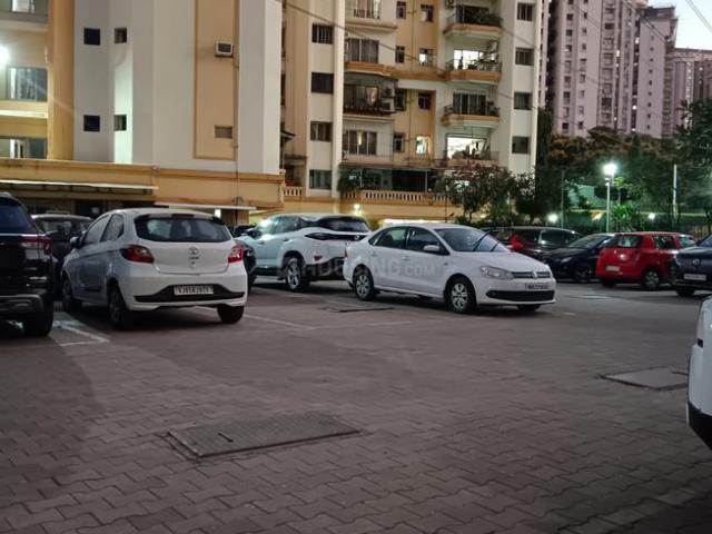 2 BHK Apartment in Kandivali East for rent Mumbai. The reference number is 19998652