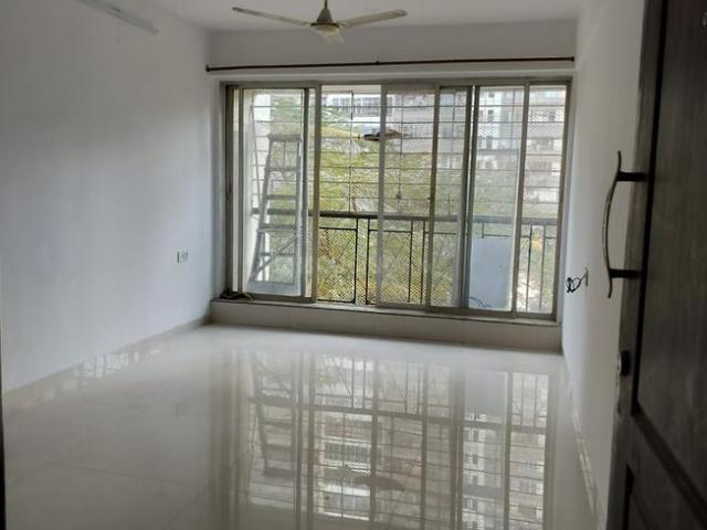 2 BHK Apartment in Kandivali East for rent Mumbai. The reference number is 20015038