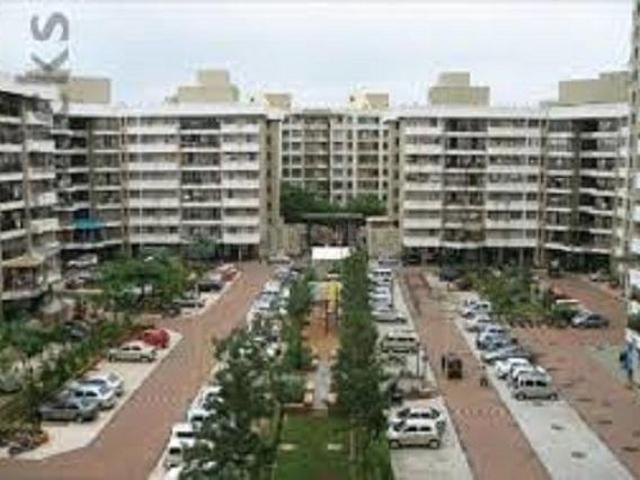 2 BHK Apartment in Kandivali East for rent Mumbai. The reference number is 20287944