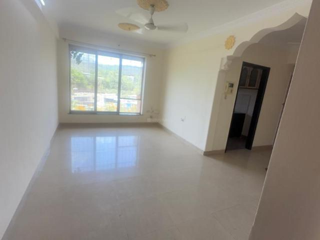 2 BHK Apartment in Kandivali East for rent Mumbai. The reference number is 20435206