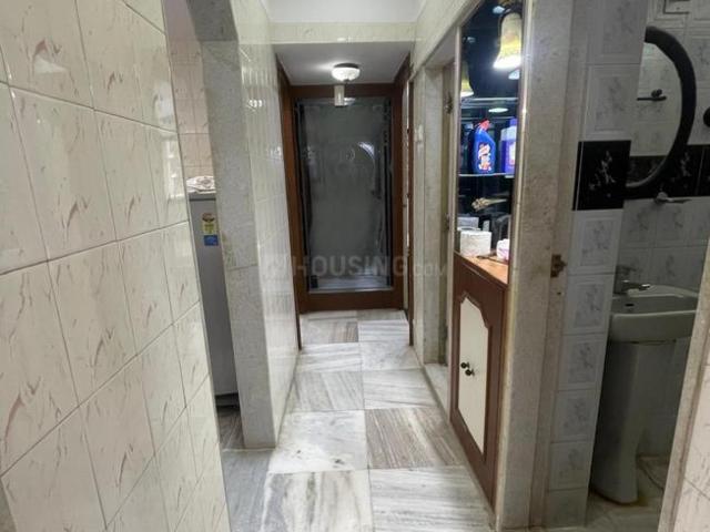 2 BHK Apartment in Kandivali East for rent Mumbai. The reference number is 20436531