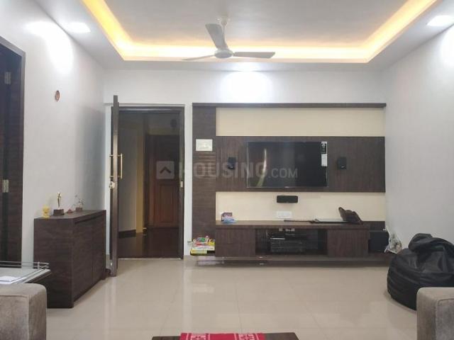 2 BHK Apartment in Kandivali East for rent Mumbai. The reference number is 20484413