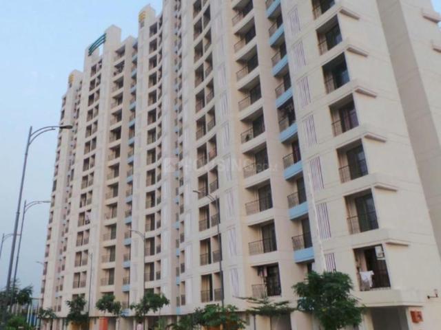 2 BHK Apartment in Kandivali East for rent Mumbai. The reference number is 20481237