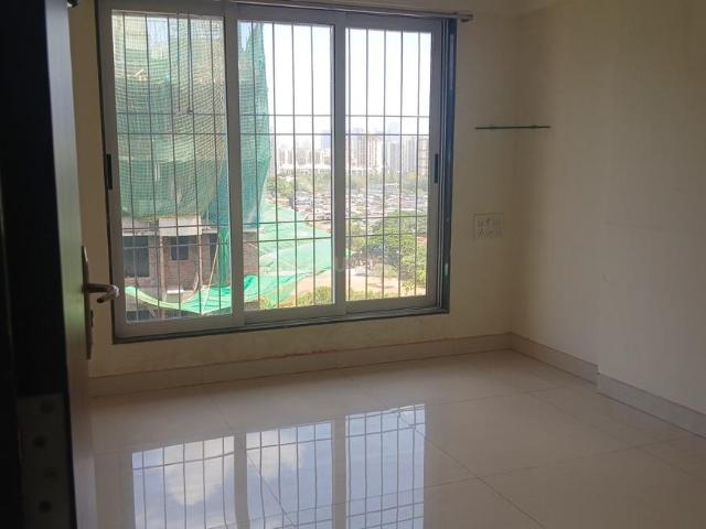 2 BHK Apartment in Kandivali East for rent Mumbai. The reference number is 20506686