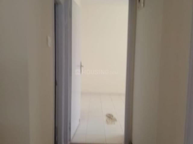 2 BHK Apartment in Kandivali East for rent Mumbai. The reference number is 20535300