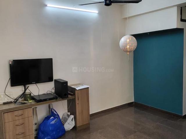 2 BHK Apartment in Kandivali East for rent Mumbai. The reference number is 20574591