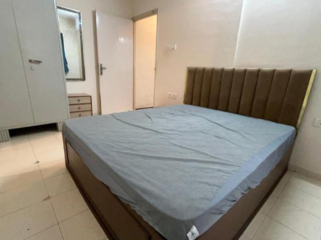 2 BHK Apartment in Kandivali East for rent Mumbai. The reference number is 20598989