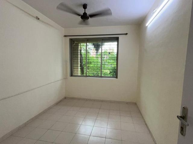 2 BHK Apartment in Kandivali East for rent Mumbai. The reference number is 20646381