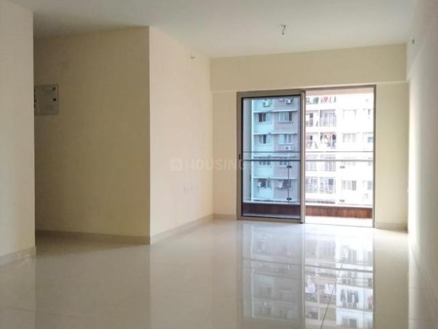 2 BHK Apartment in Kandivali East for rent Mumbai. The reference number is 20650403