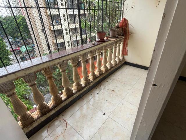 2 BHK Apartment in Kandivali East for rent Mumbai. The reference number is 20652972