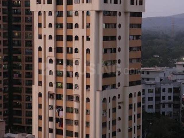 2 BHK Apartment in Kandivali East for rent Mumbai. The reference number is 20672318