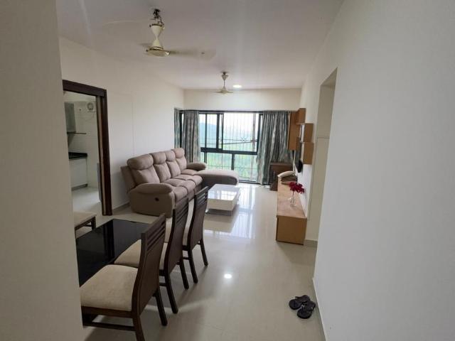 2 BHK Apartment in Kandivali East for rent Mumbai. The reference number is 20739670