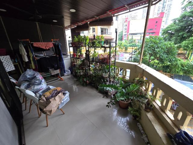 2 BHK Apartment in Kandivali East for rent Mumbai. The reference number is 20767872