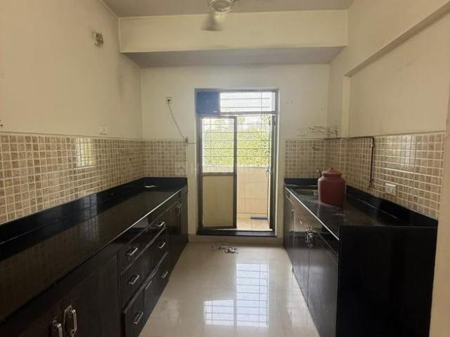 2 BHK Apartment in Kandivali East for rent Mumbai. The reference number is 20821910