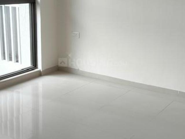 2 BHK Apartment in Kandivali East for rent Mumbai. The reference number is 20886658