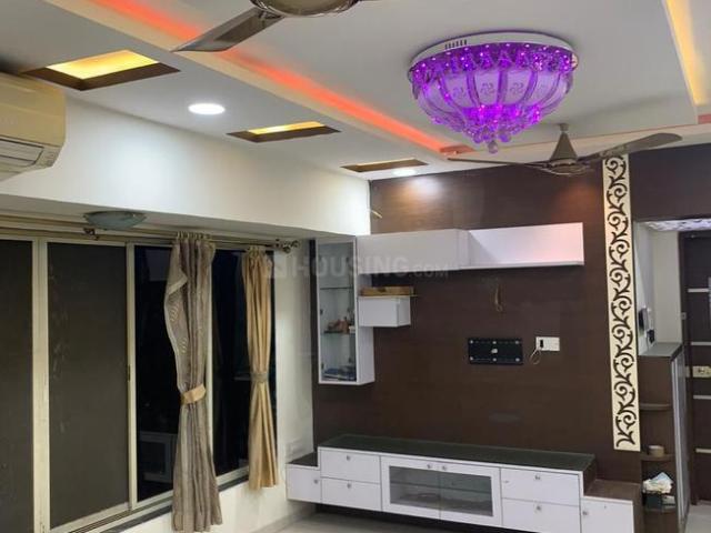 2 BHK Apartment in Kandivali East for rent Mumbai. The reference number is 20912662