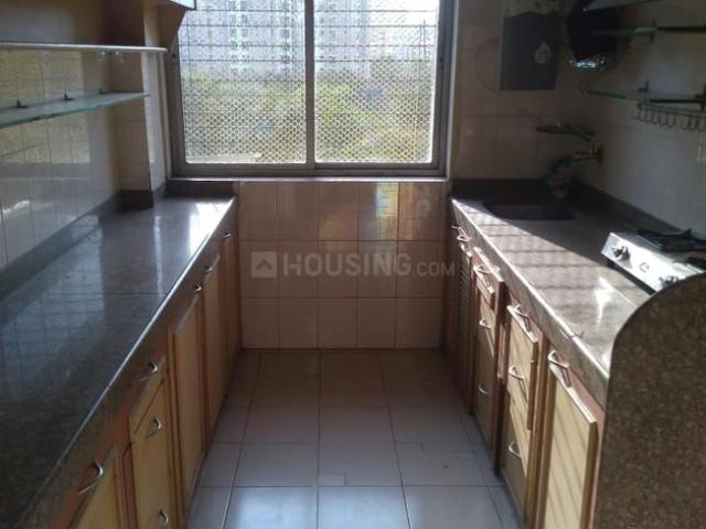 2 BHK Apartment in Kandivali East for rent Mumbai. The reference number is 21011804