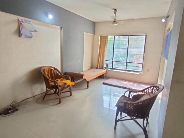 2 BHK Apartment in Kandivali East for rent Mumbai. The reference number is 7736283