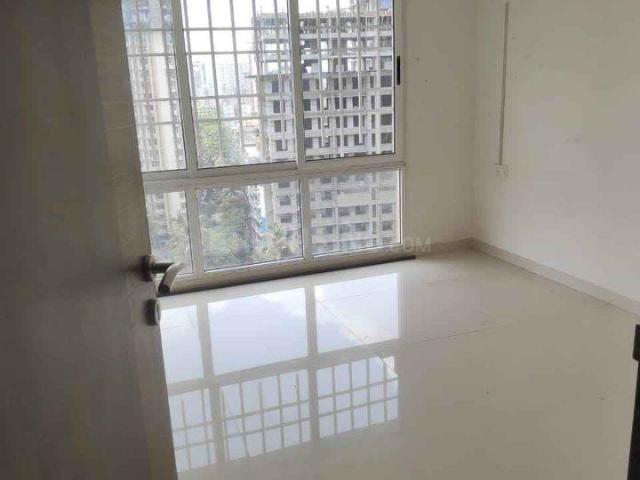 2 BHK Apartment in Kandivali East for rent Mumbai. The reference number is 8222031
