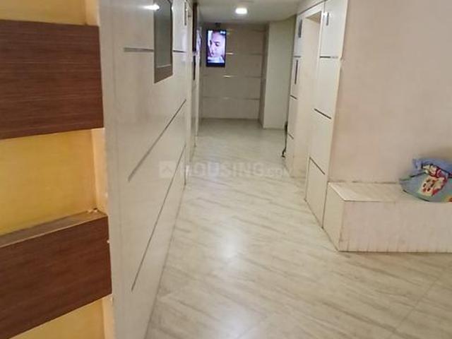 2 BHK Apartment in Kandivali East for resale Mumbai. The reference number is 10770421