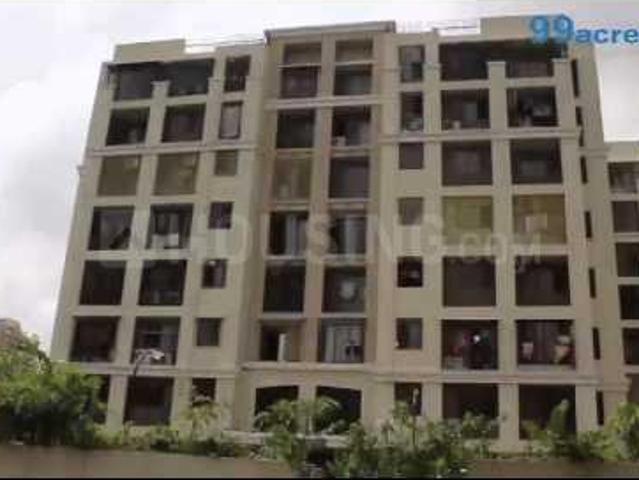 2 BHK Apartment in Kandivali East for resale Mumbai. The reference number is 11490204